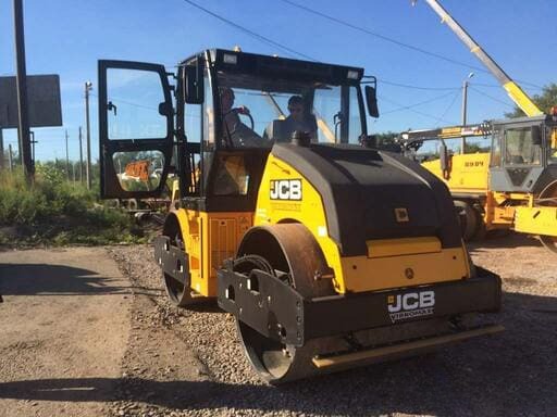 Вибрационный каток «Jcb Vtm 860»