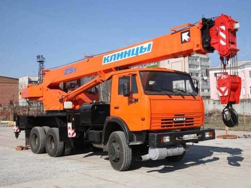 Аренда автокрана с водителем на базе камаз «Батыр» компания «Аренда Спецтехники»