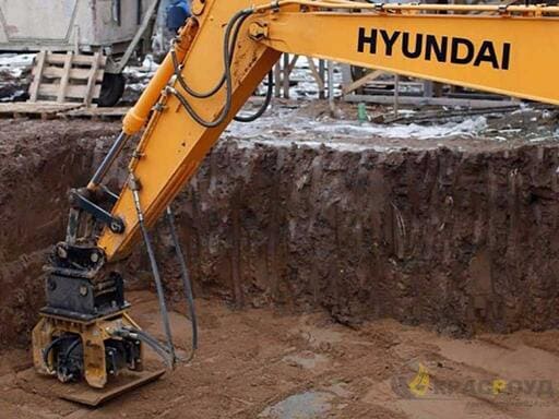 Аренда вибротрамбовки на базе экскаватора погрузчика компания «Аренда Спецтехник