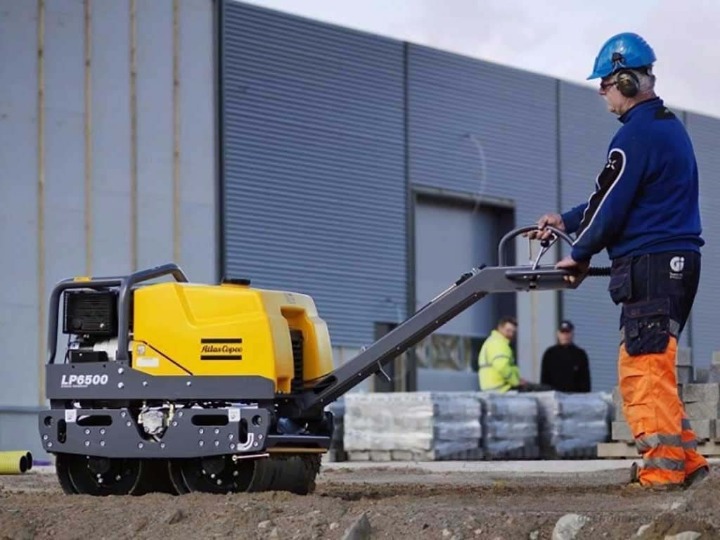 Аренда ручного вибрационного катка с оператором компания «Аренда Спецтехники» 