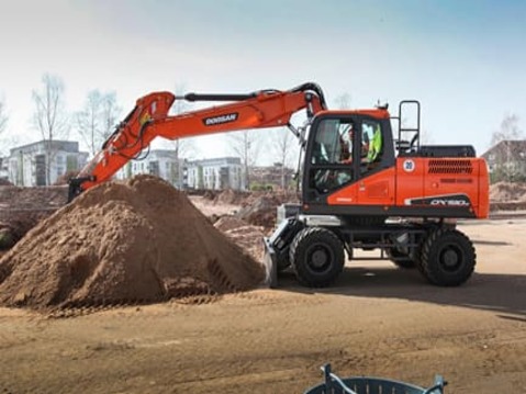 Колесный экскаватор «Doosan 190»