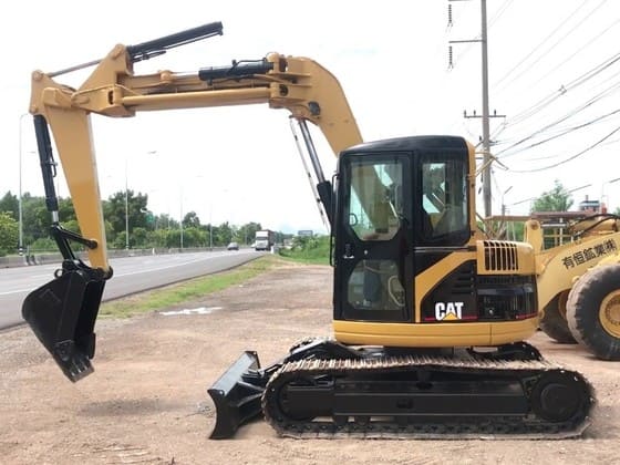 Мини-экскаватор «CAT 308 BSR» от «Аренда Спецтехники»