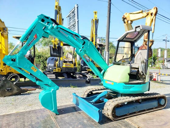 Мини-экскаватор «Yanmar B3» от «Аренда Спецтехники»