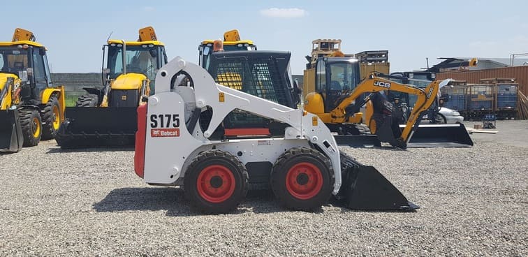 услуги мини-погрузчика Bobcat S175 