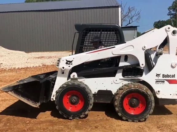 арендовать мини-погрузчик Bobcat S770 