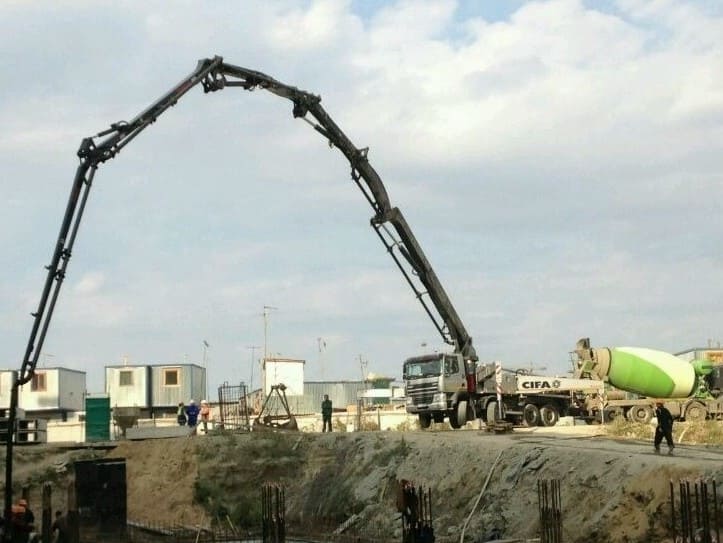 Автобетононасос MAN 45 метров