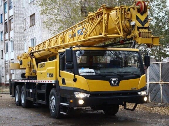 Автокран XCMG