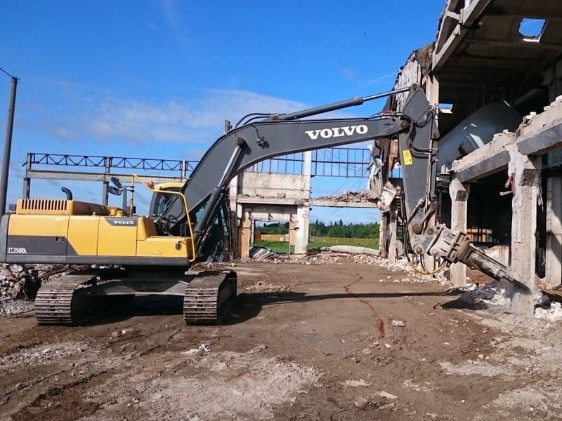 Демонтаж промышленных зданий